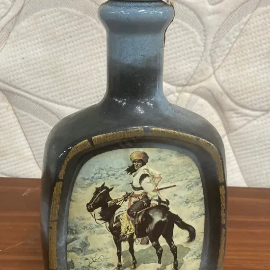 Vintage 1979 Jim Beam Beams Choice Decanter - Frederic Remington The Indian Trapper 1902, 27cm (Full?)
