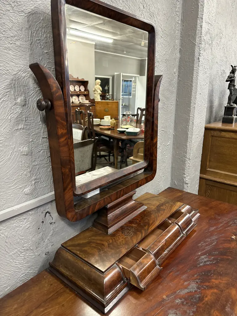 Stunning Antique Burr Dressing Table Six Hidden Drawers On Original Castors Image 1++