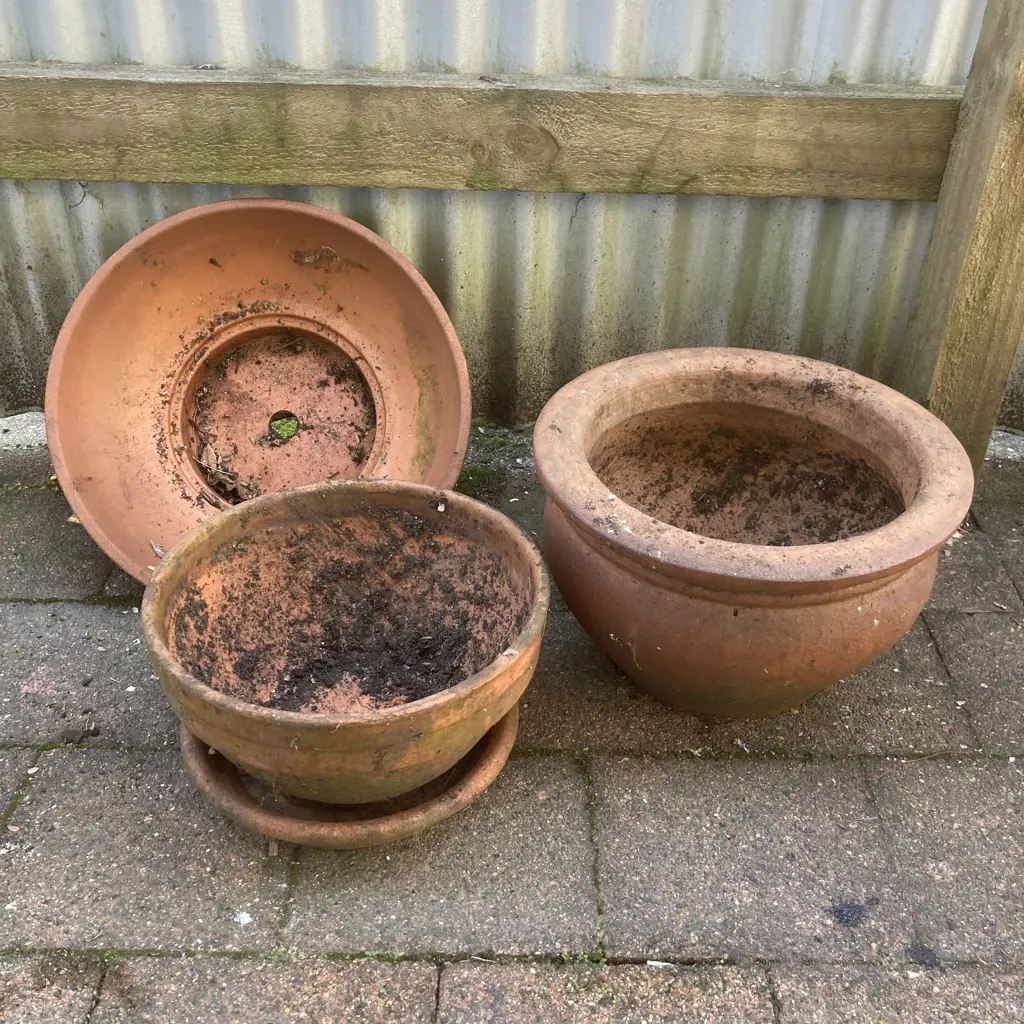 Lot of Planters & A Saucer Image 1++