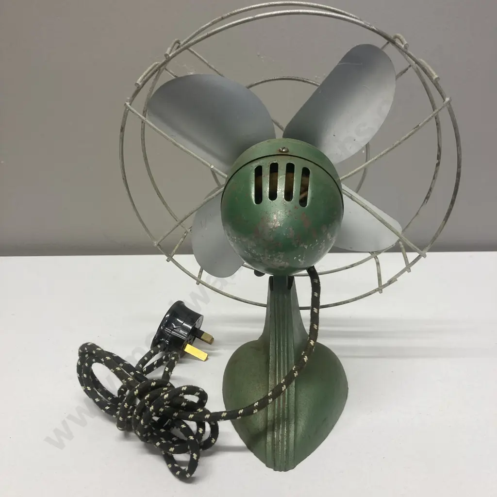 Vintage Erco Desk Fan, Green Metal Base, & Aluminium Blades, Dia 21.5cm Image 1++