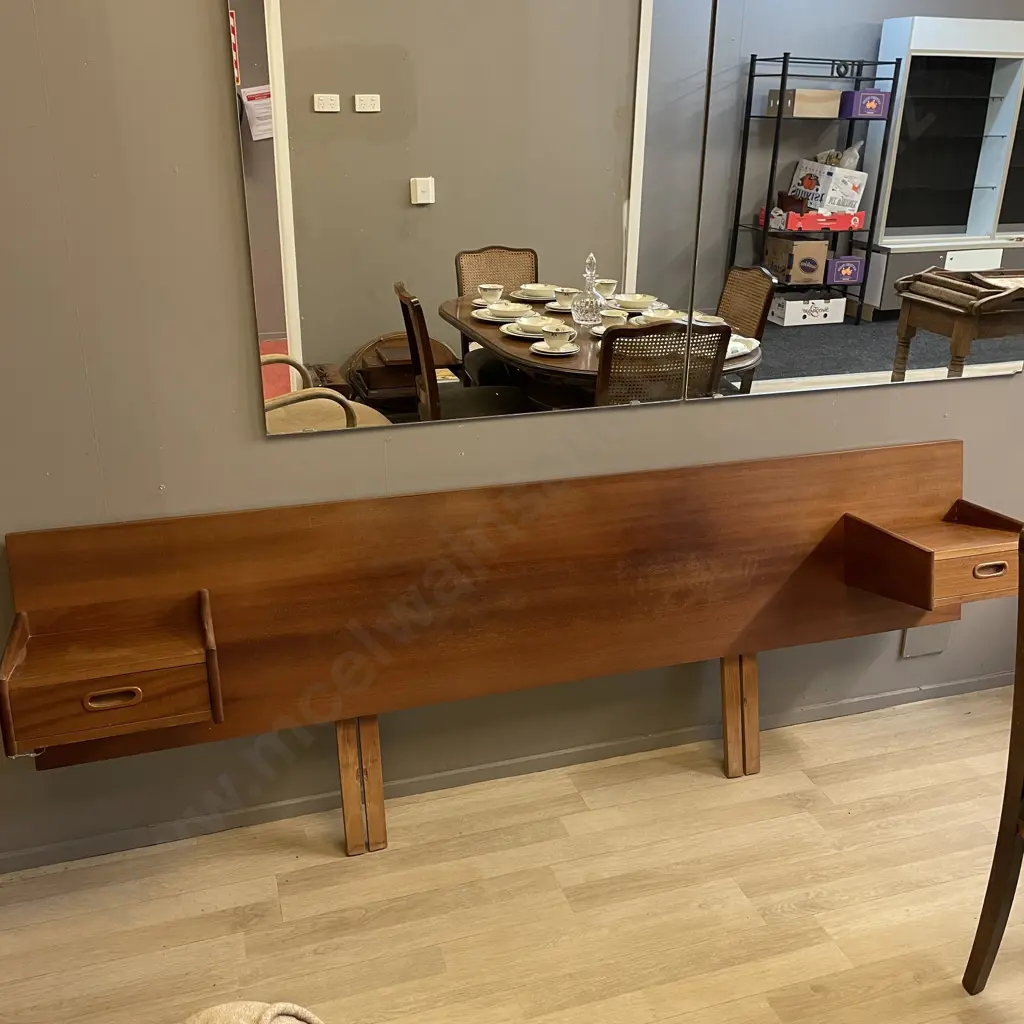 Mid Century Mahogany 2 drawer headboard. L212cm. Internal L145cm Image 1++