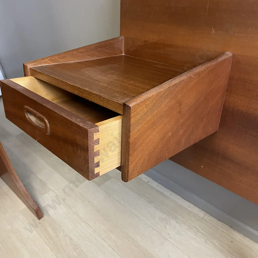 Mid Century Mahogany 2 drawer headboard. L212cm. Internal L145cm Image 1++