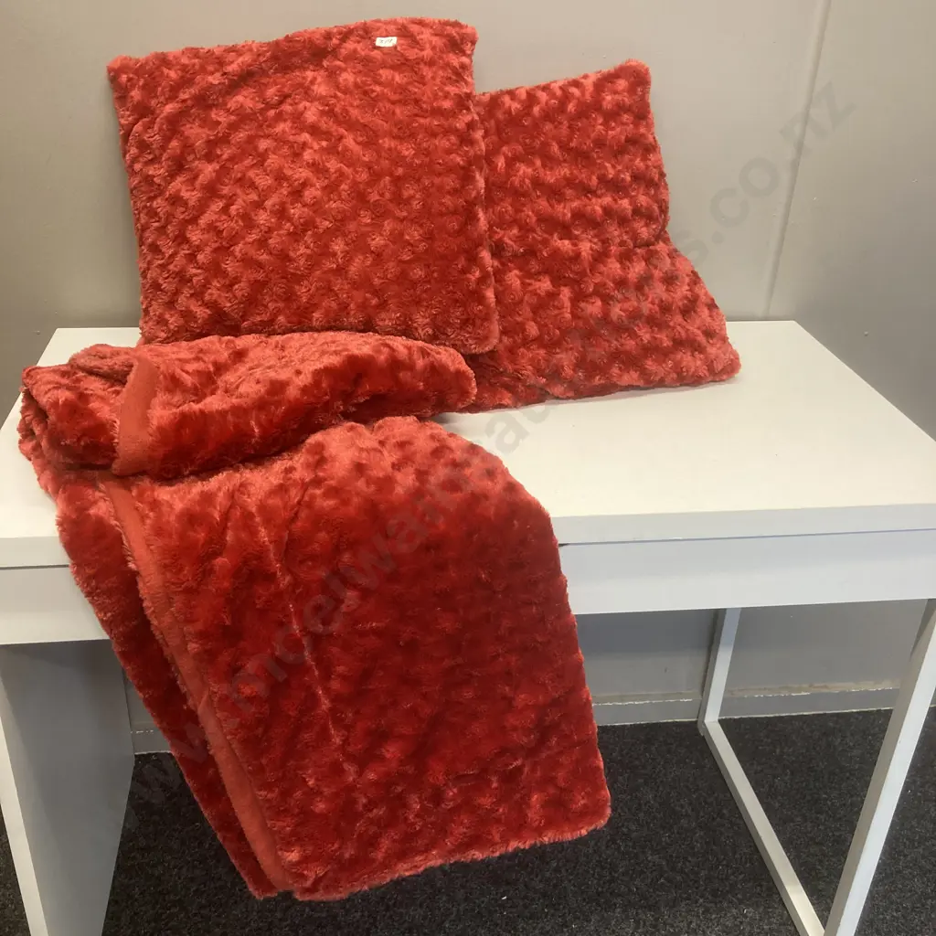 Burnt Orange Throw With Pair Of Cushions Image 1++