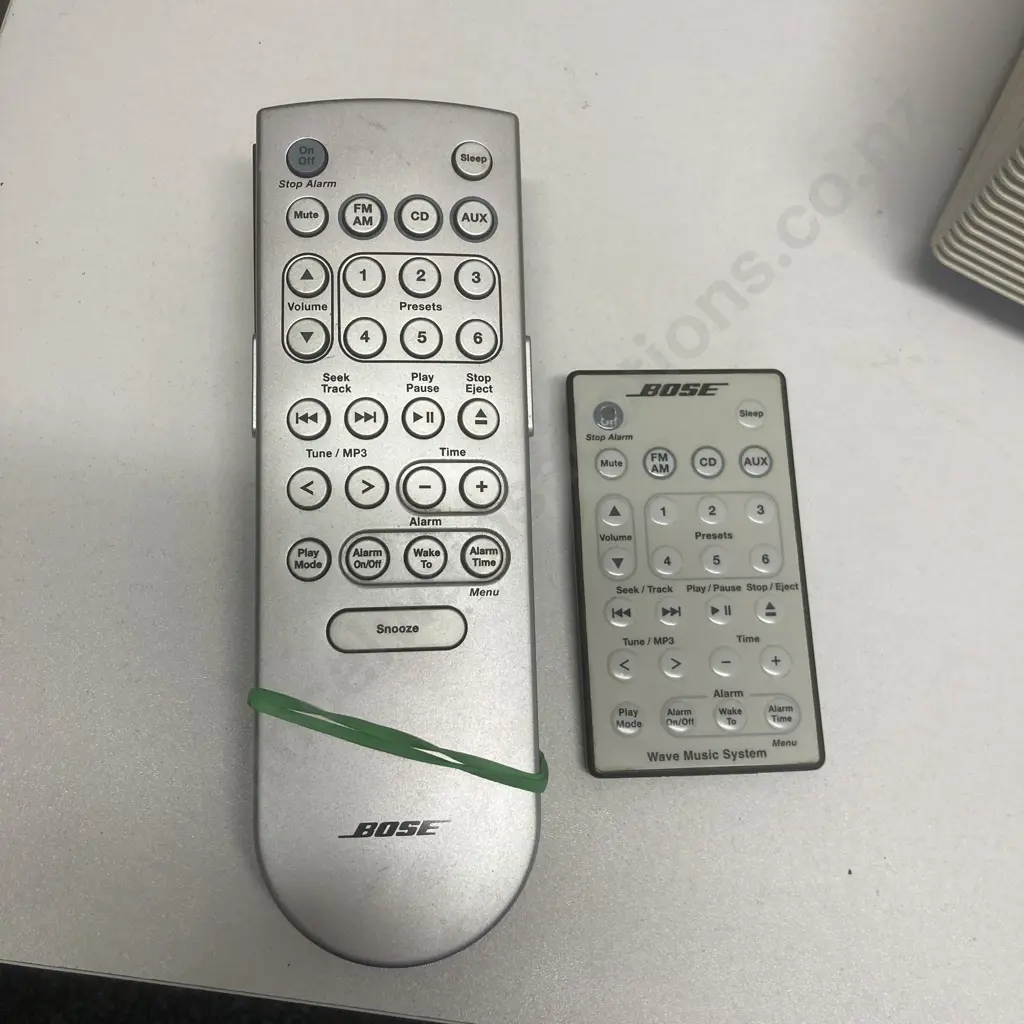 Bose Wave Music System Model AWRCC With 2 Remote Controls, 120V With DSE Step Down Transformer Image 1++