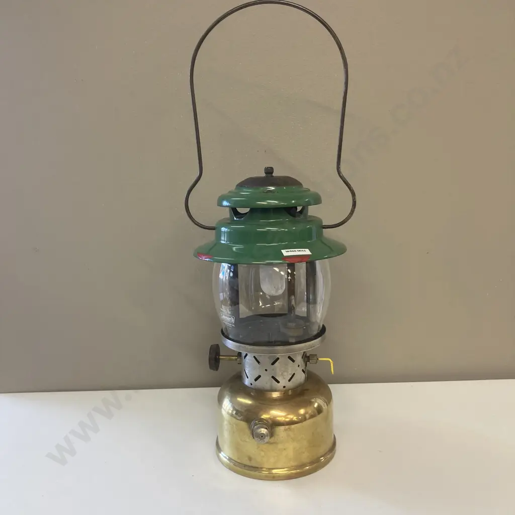 1948 COLEMAN #257 "EMPIRE" Kerosene Lantern (Kero / White Spirits), 500 C.P In Custom Storage Box Image 1++