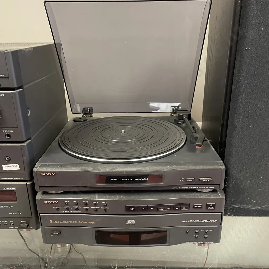 Sony LBT-A30 Stereo System with Turntable & 5 Disc CD Player Image 1++