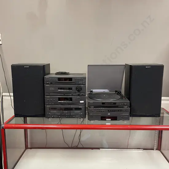 Sony LBT-A30 Stereo System with Turntable & 5 Disc CD Player