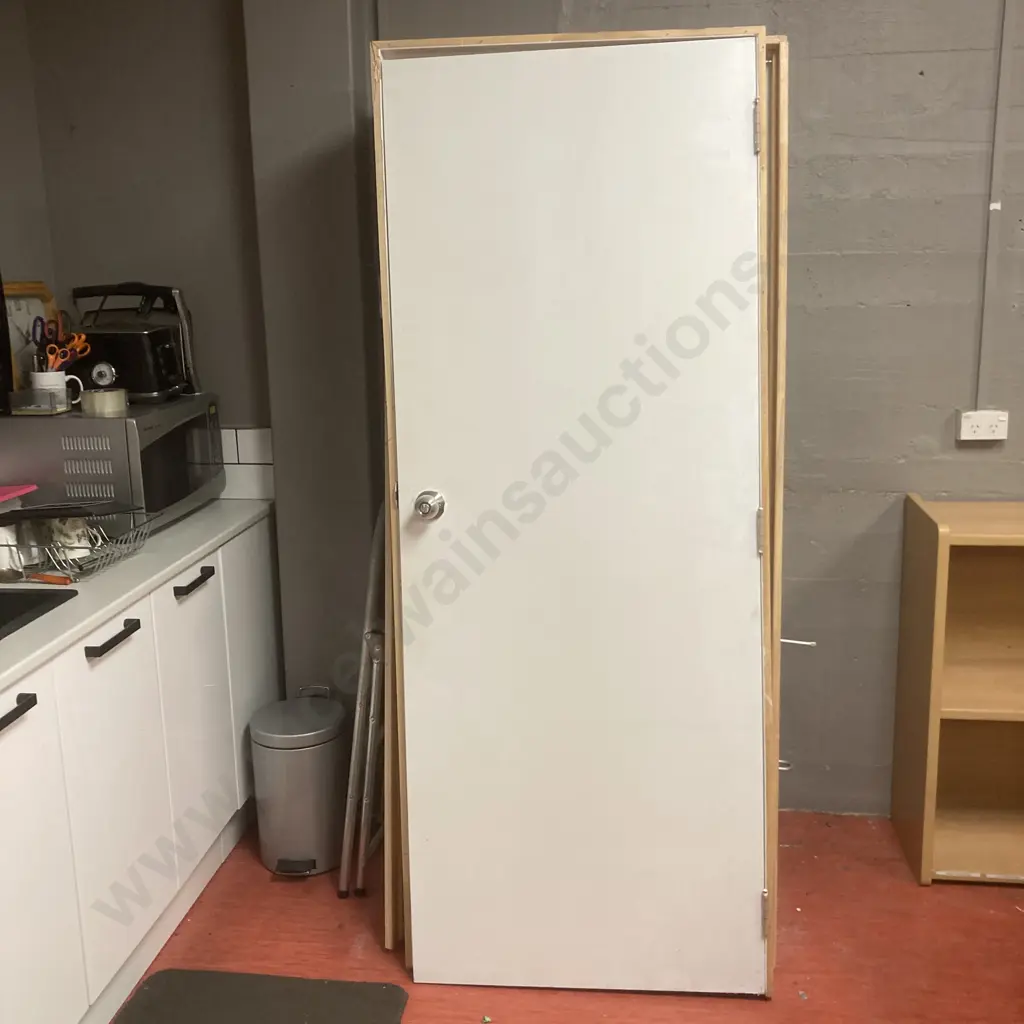 Pair of Internal Doors & Frames 201 x 80cm (As Found) Image 1++