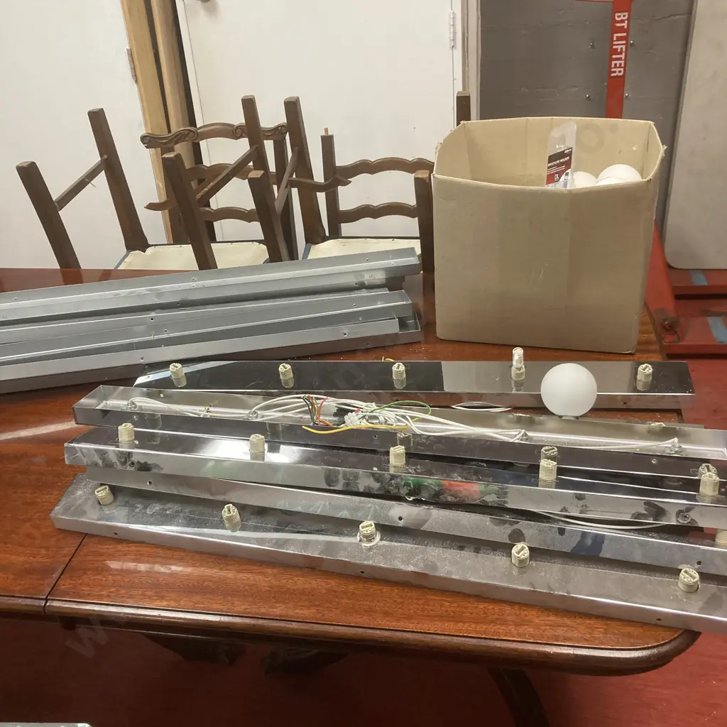 Lot of 8 x Belair Chrome 5 Light Vanity Lights (5W Led) & 6 x 90 x 120cm Mirrors Image 1++