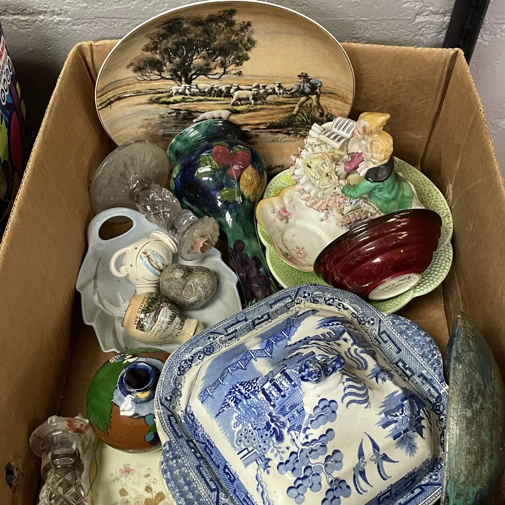 Box lot of Assorted items Image 1++