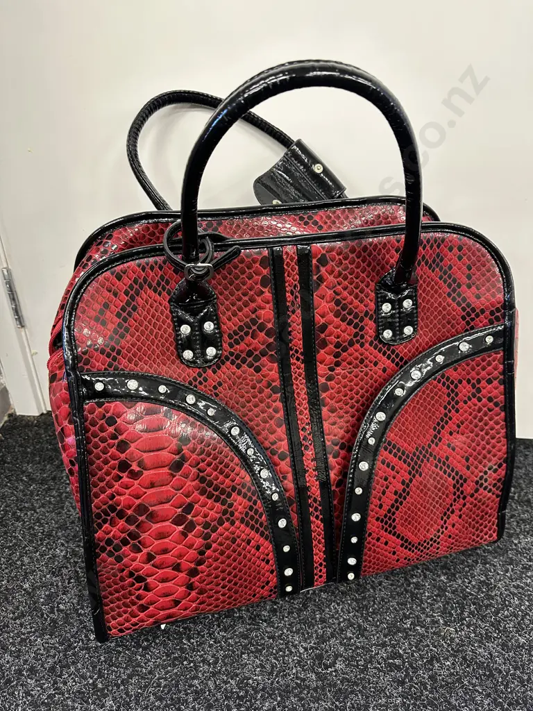 Cabrelli & Co Red / Black Mobile Carry On Luggage / Handbag Image 1++