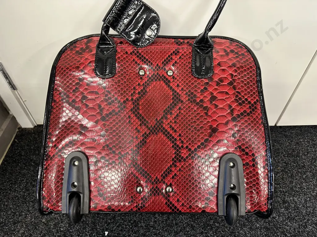 Cabrelli & Co Red / Black Mobile Carry On Luggage / Handbag Image 1++