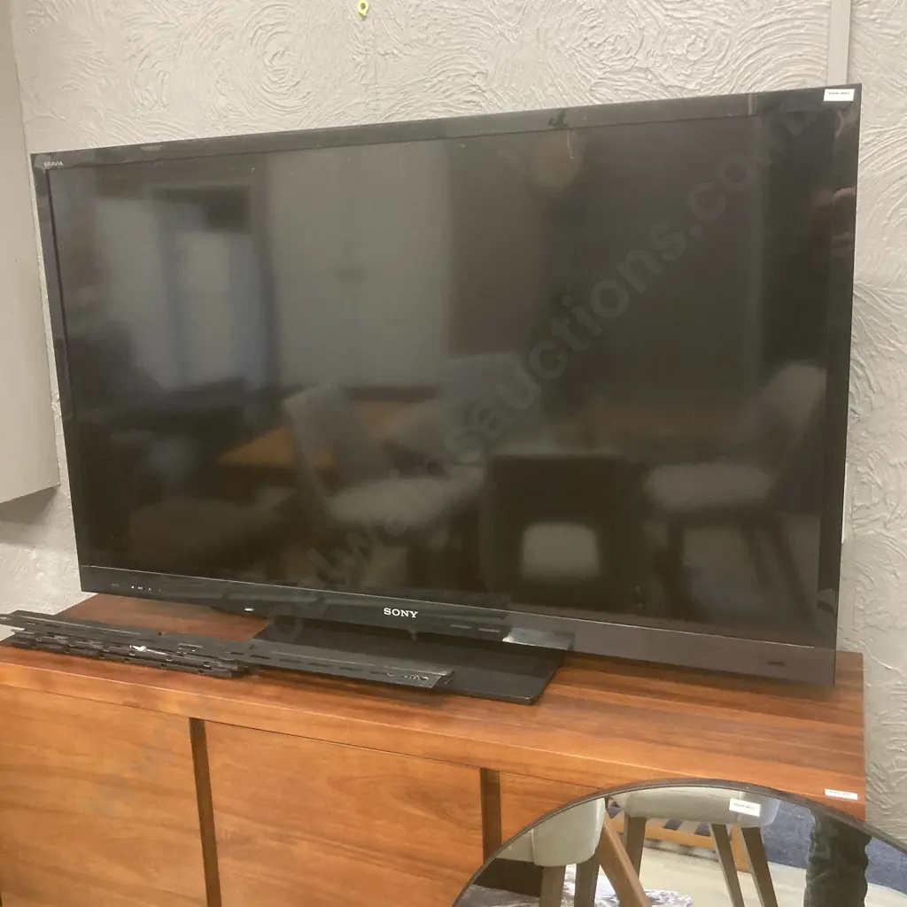 55" Sony LCD TV With Remote Control, Model 55EX720 (Comes With Wall Mount As Well) Image 1++
