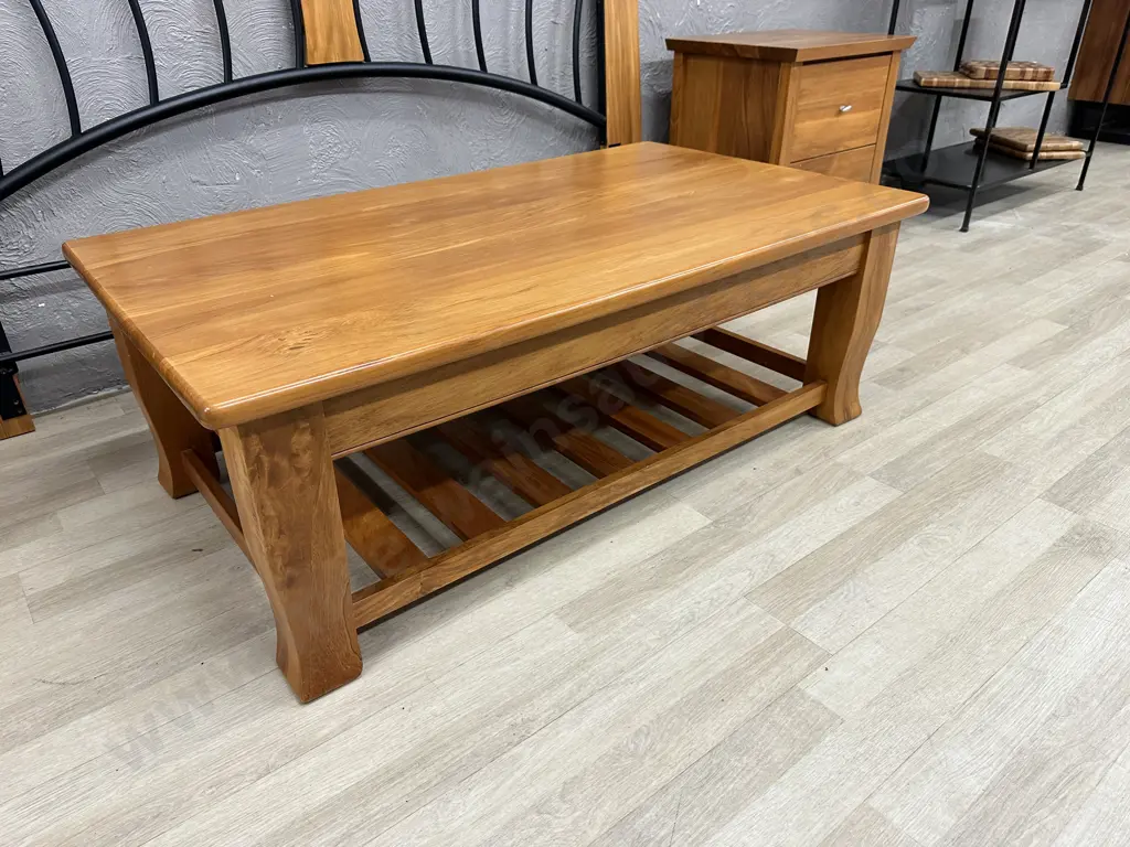 Living Style Furniture Rimu Coffee table With Slatted Shelf At Base, H42 W120 D69cm Image 1++