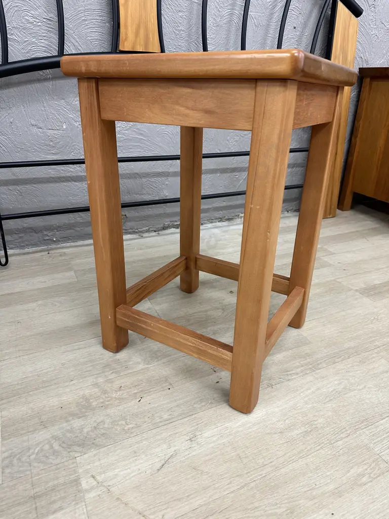 Rimu Kitchen Stool, H55 W38 D38cm Image 1++