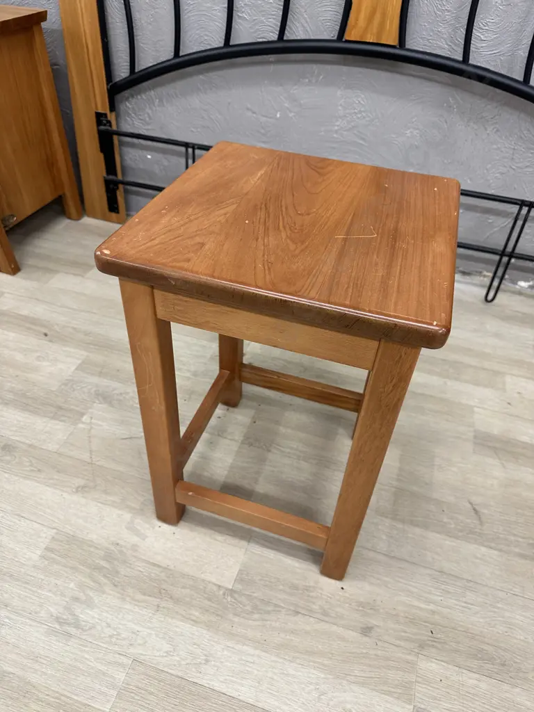 Rimu Kitchen Stool, H55 W38 D38cm Image 1++