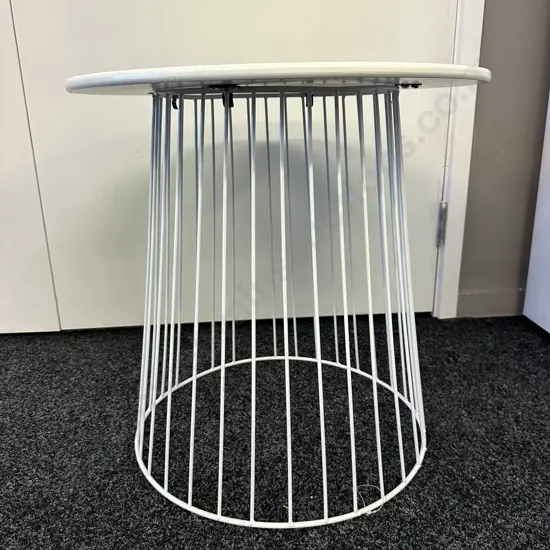 White Round Wire table, 50 x 50cm