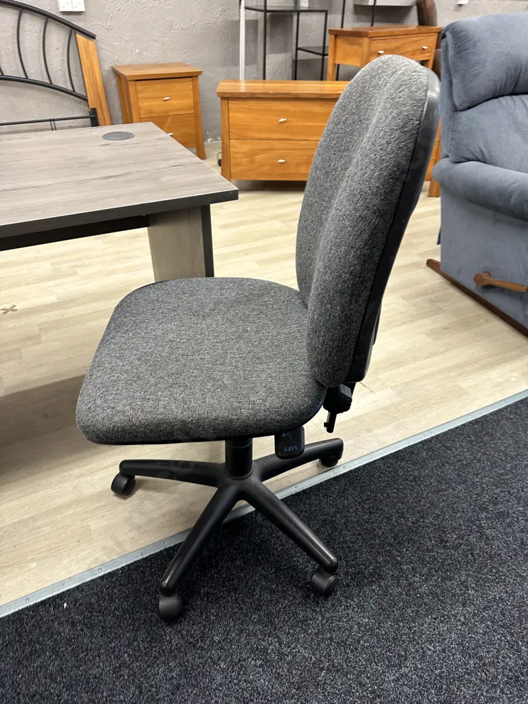 Grey & Black Wood Effect Desk, H73 W150 D70cm, Matching 3 Drawer Mobile Filer & Grey Gaslift Chair Image 1++