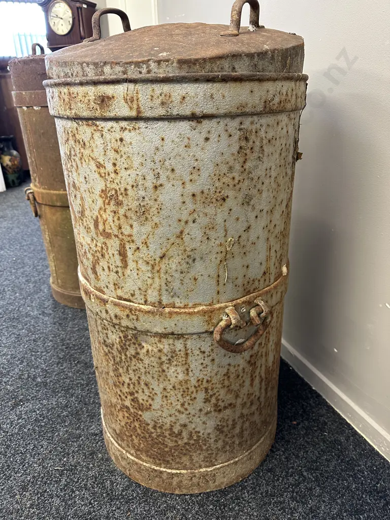 Large Vintage Lidded Double Handled Milk Can, H79cm (As Found Condition As Per Photos) Image 1++