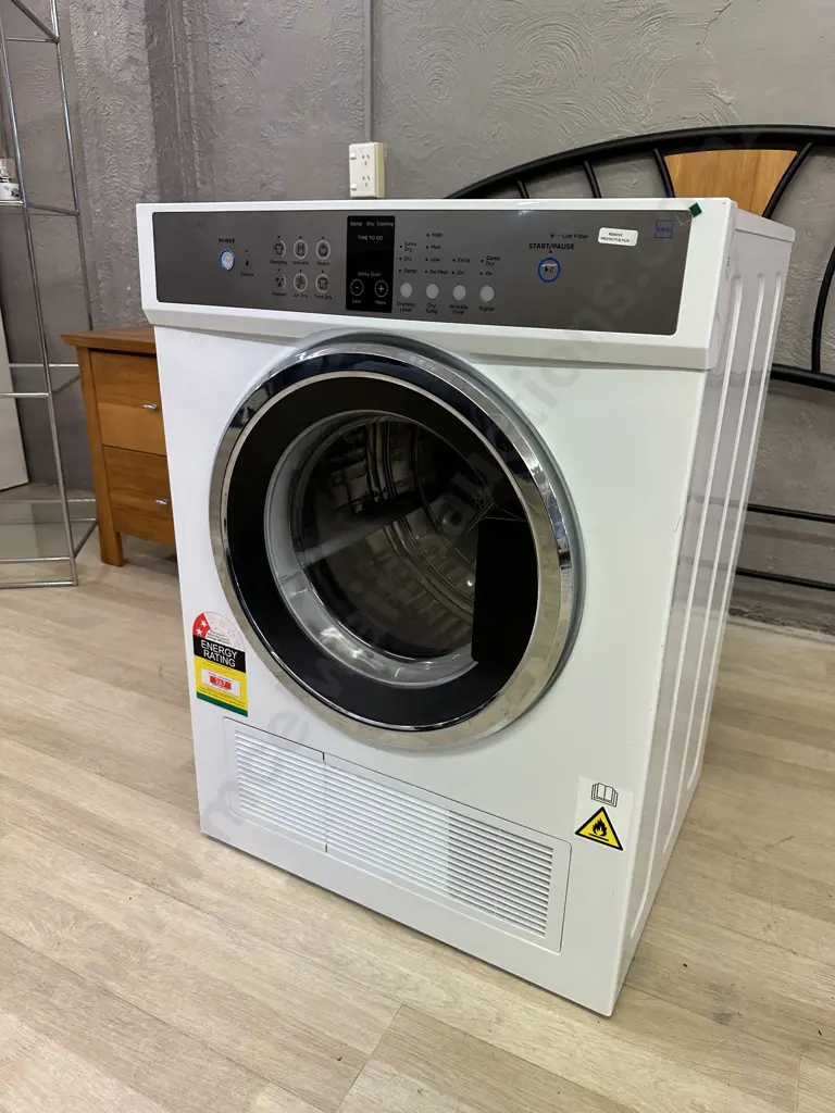 Fisher & Paykel 6Kg Dryer - DE6060Gl Image 1++