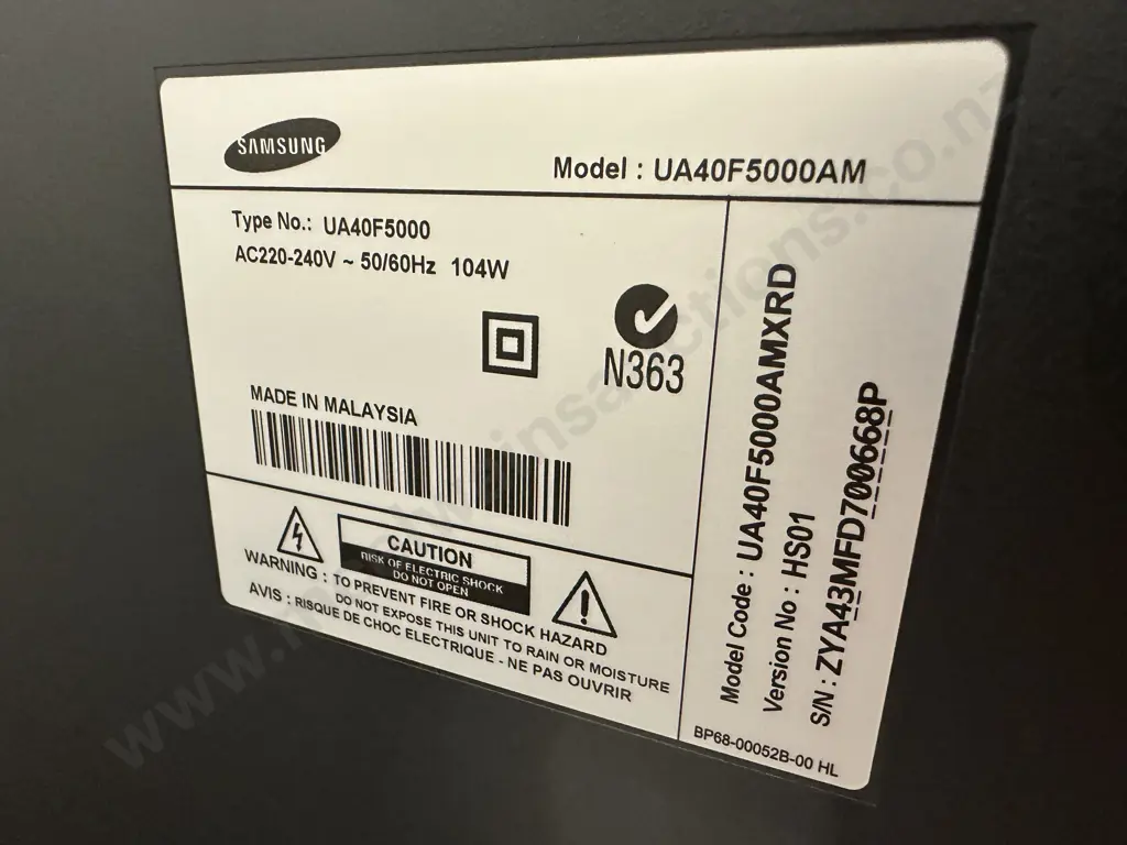 40" Samsung Tv With remote Control, Model UA40F500AM Image 1++