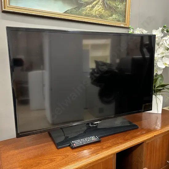 40" Samsung Tv With remote Control, Model UA40F500AM