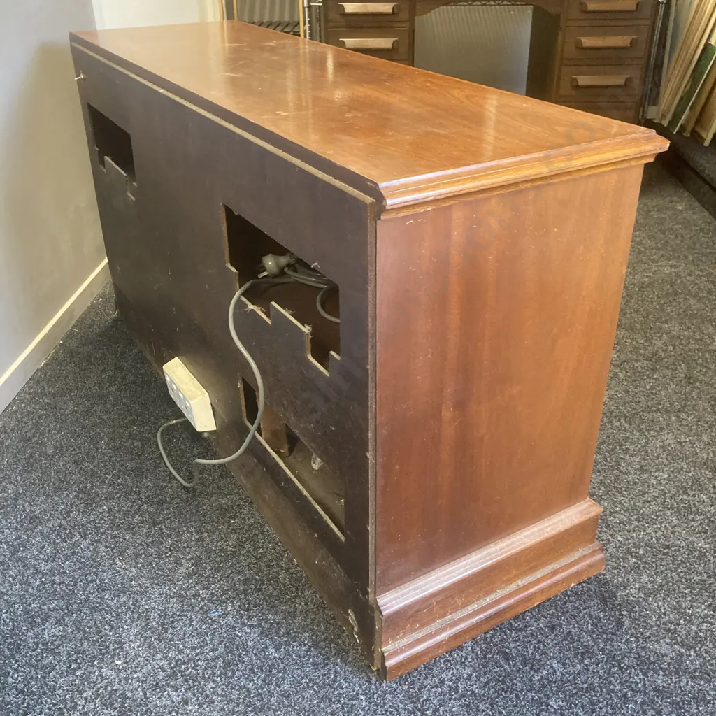 Mahogany Unit, 6 Pigeon Hole, 4 With Lift Up & Pushback Fronts, 2 x Lockable, H73 W134 D42cm Image 1++