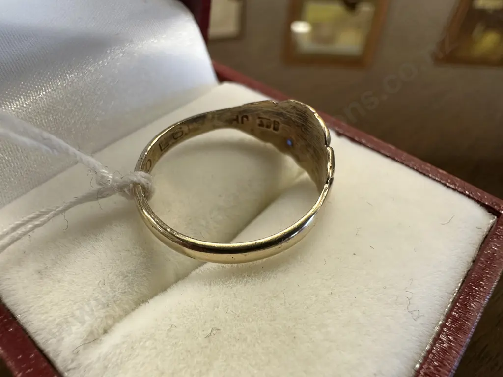 9 Ct Gold Signet Ring With Blue Gem Stone Engraved Image 1++
