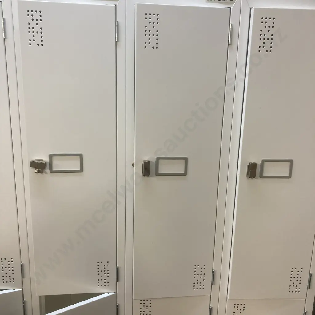 Precision Locker Cabinet 8 Door White Steel, In Really Good Condition, H180 W120 D46cm Image 1++