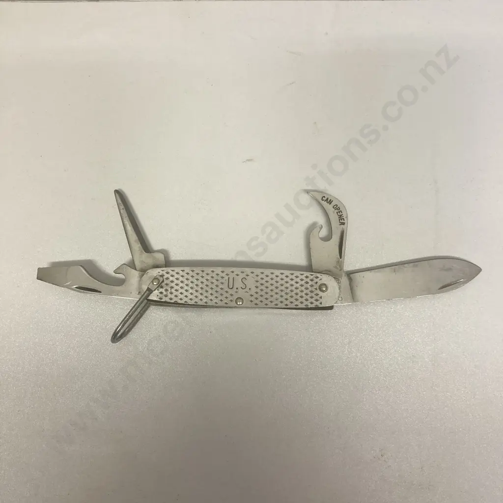 Vintage 1986 U.S. Military Utility Folding Pocket Knife. Stamped Q 1986 Image 1++
