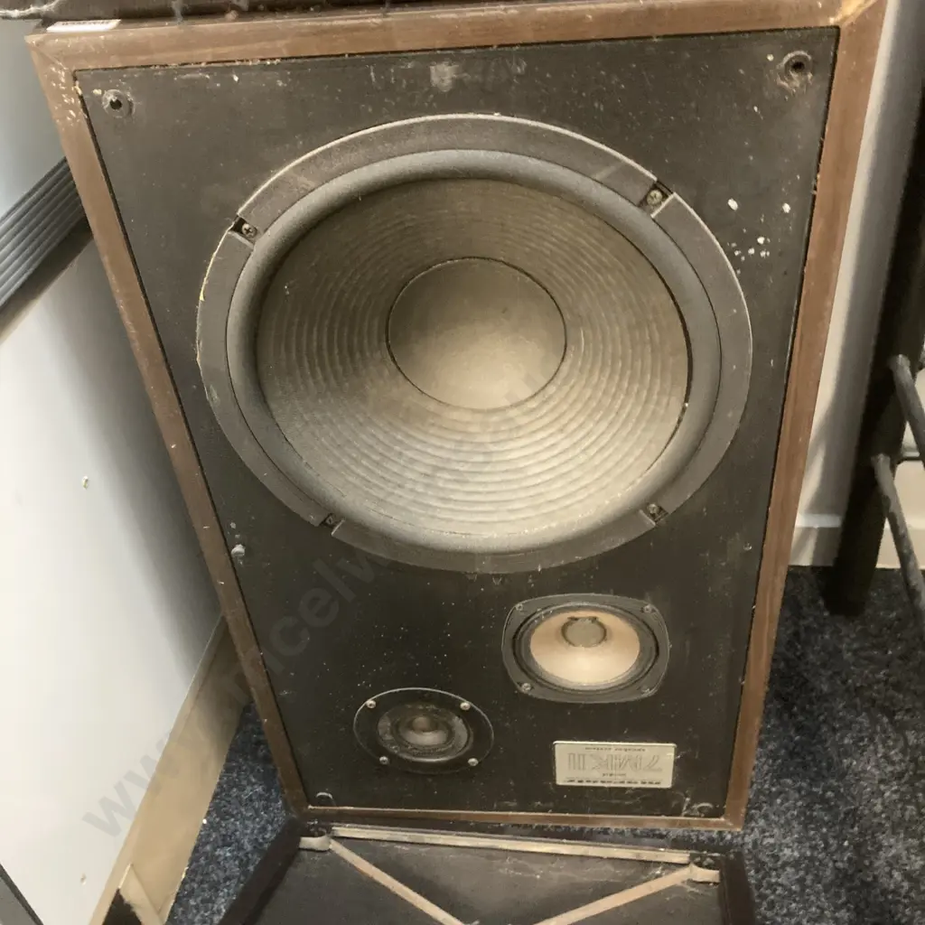 Pair of Vintage Marantz Speakers, Model 7 MK II Image 1++