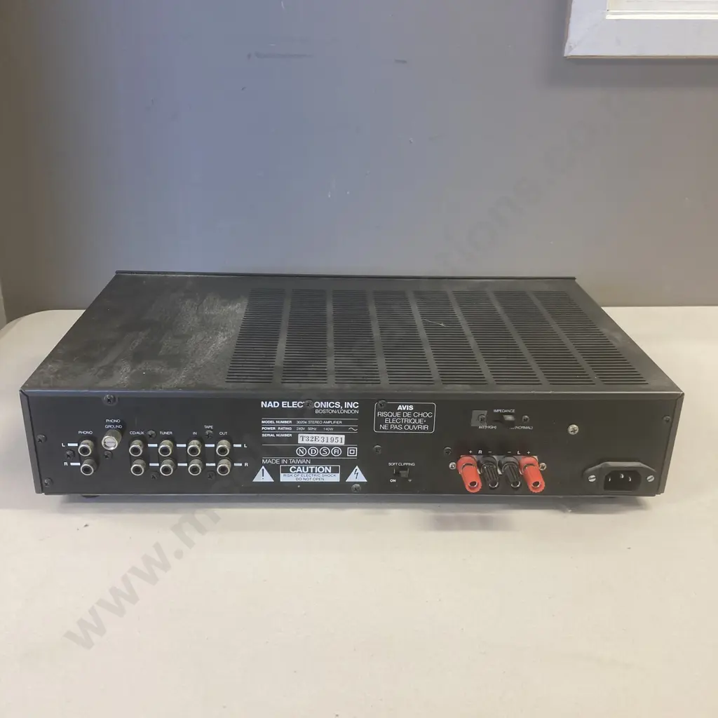 NAD 3020e Stereo Amplifier, Serial #T32E31951 Image 1++