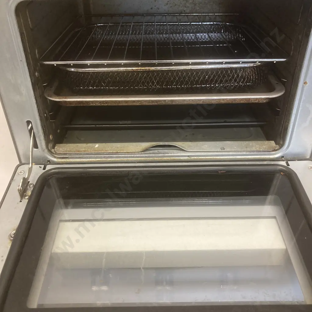 Sunbeam Multifunction Oven And Air Fryer - Model BT7200 Image 1++