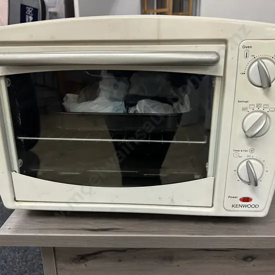 Kenwood Benchtop Ovem - Model MO690