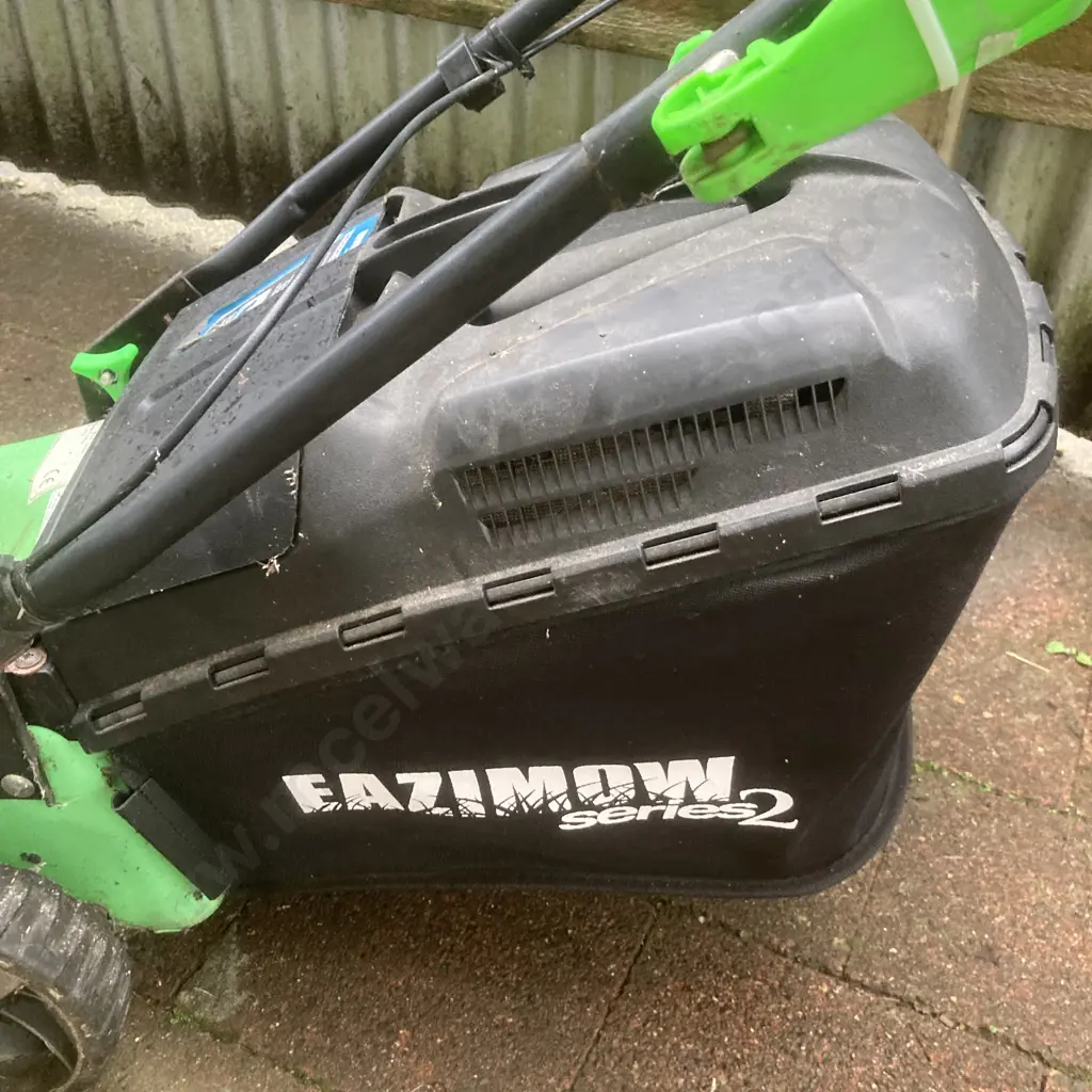 Lawnmower - EaziMow Series 2, 123cc With Catcher Image 1++