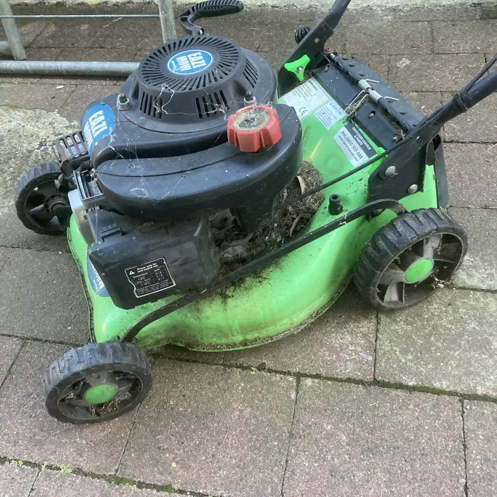 Lawnmower - EaziMow Series 2, 123cc With Catcher Image 1++