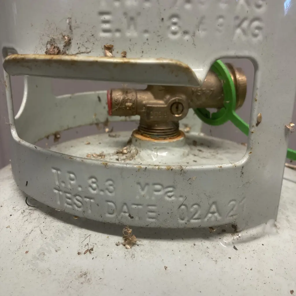 Pair of Gas Bottles Image 1++