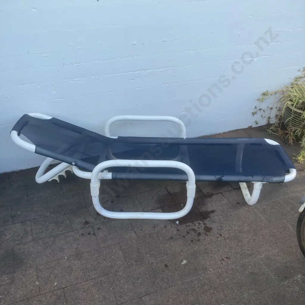 Sun Lounger, White Pipe Frame & Navy Blue Mesh, Adjustable Image 1++