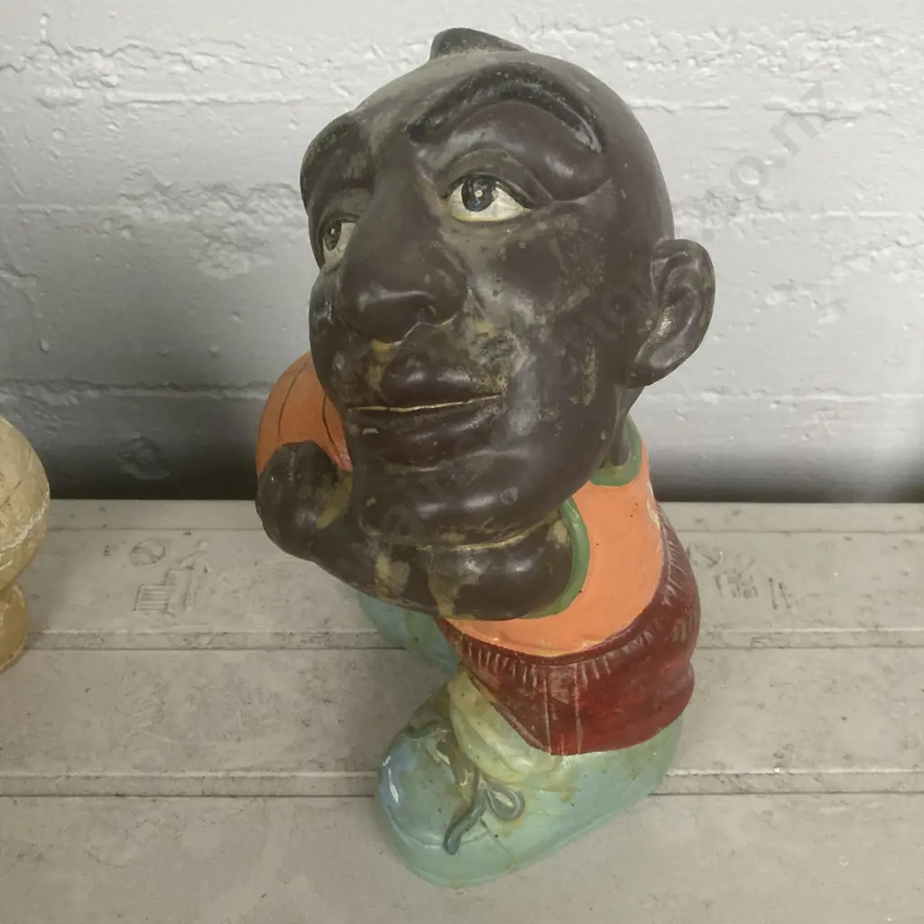 Pair of Basketball Player Concrete Garden Figures, 32 x 21cm Image 1++