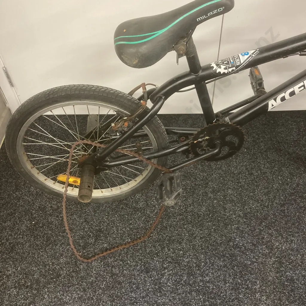 Black Accelor BMX Image 1++