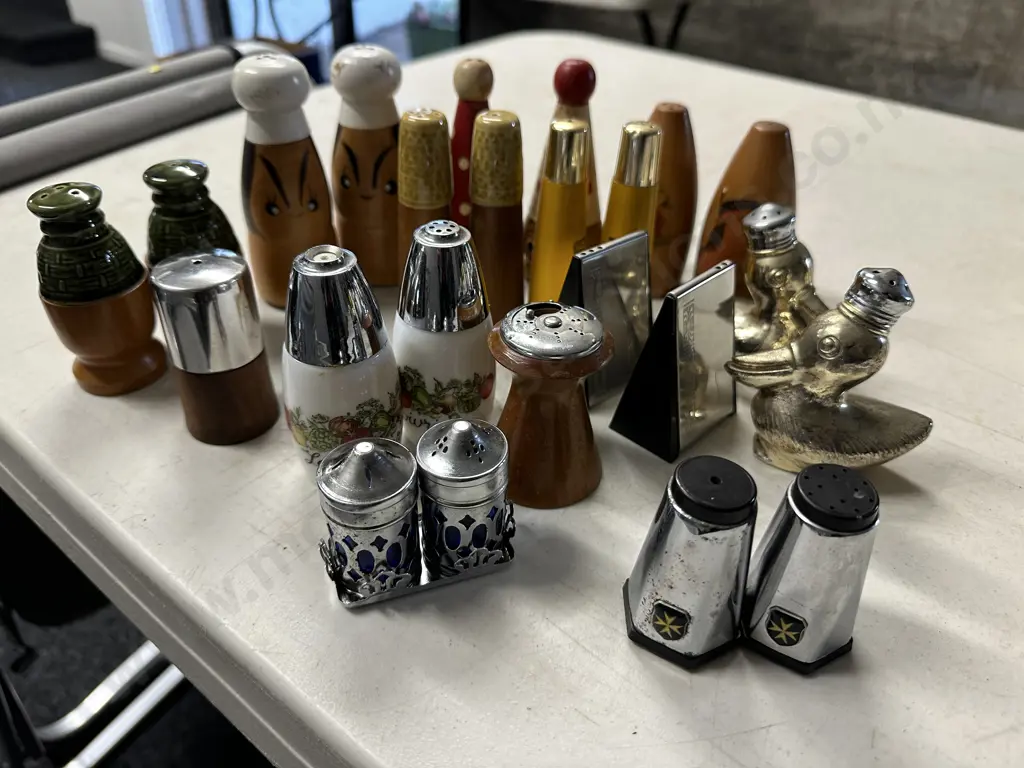 Selection Of Retro Salt & Pepper Shakers Image 1++