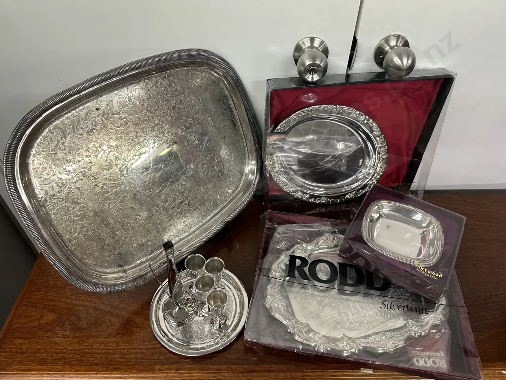 Selection Of Silverware Image 1++