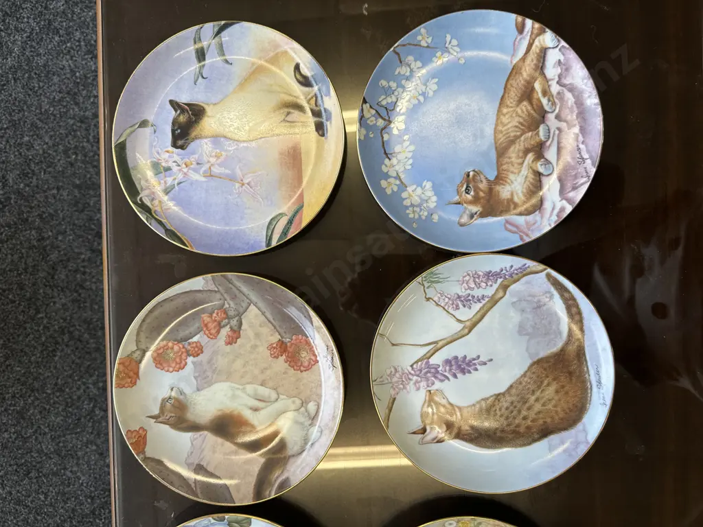 Selection Of Danbury Mint Collector Cats Plates x8 Image 1++