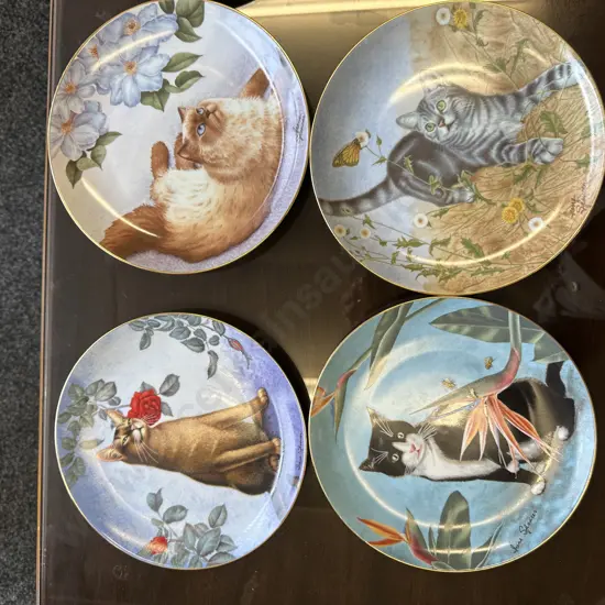 Selection Of Danbury Mint Collector Cats Plates x8