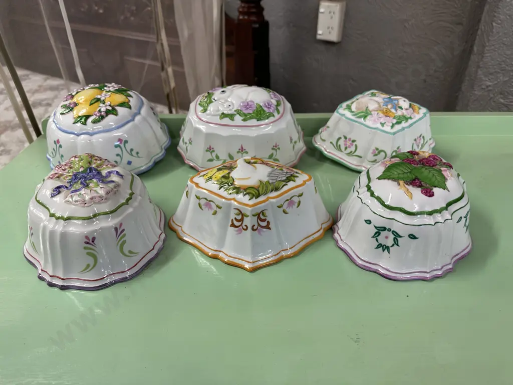 Set of 6 x Collectable Franklin Mint Jelly Moulds Image 1++