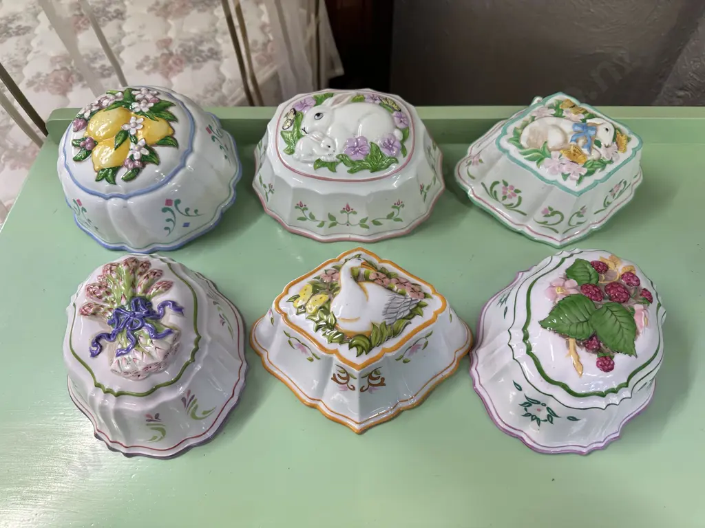 Set of 6 x Collectable Franklin Mint Jelly Moulds Image 1++