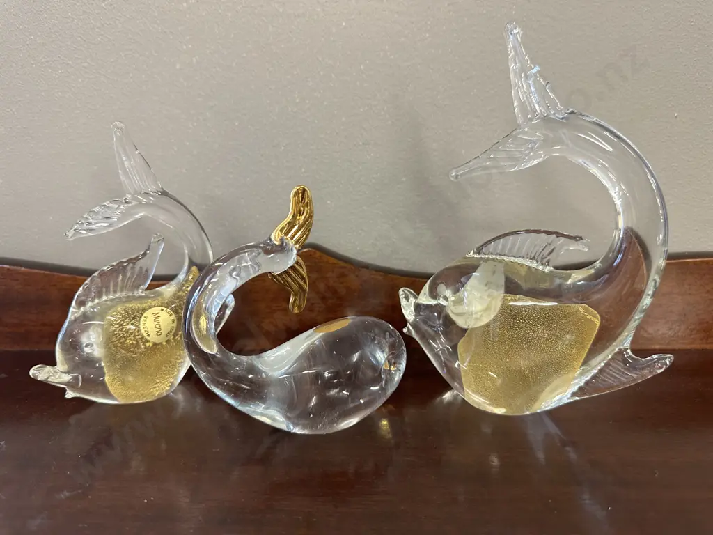 Selection Of Murano Items x3 Image 1++