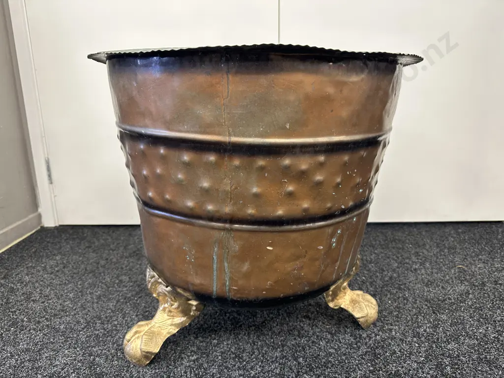 Antique Copper Ribbed & Beaten With Gilt Legs, 52 x 55cm Image 1++