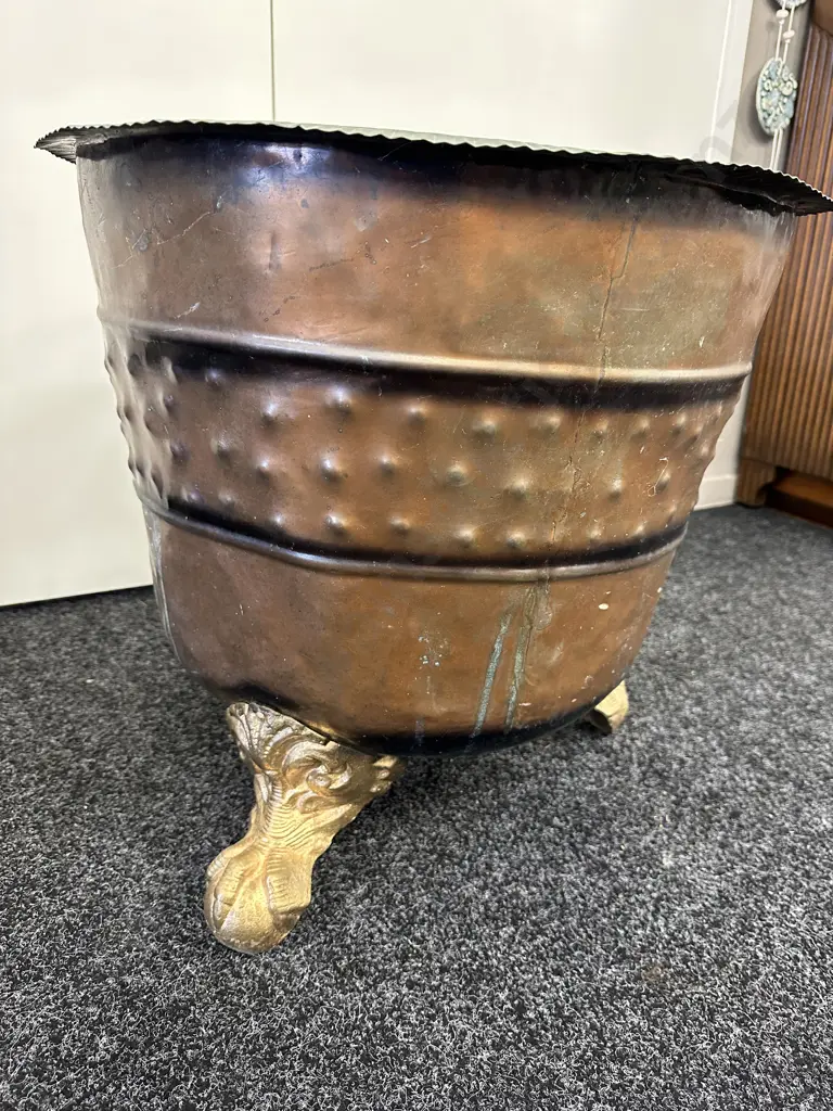 Antique Copper Ribbed & Beaten With Gilt Legs, 52 x 55cm Image 1++
