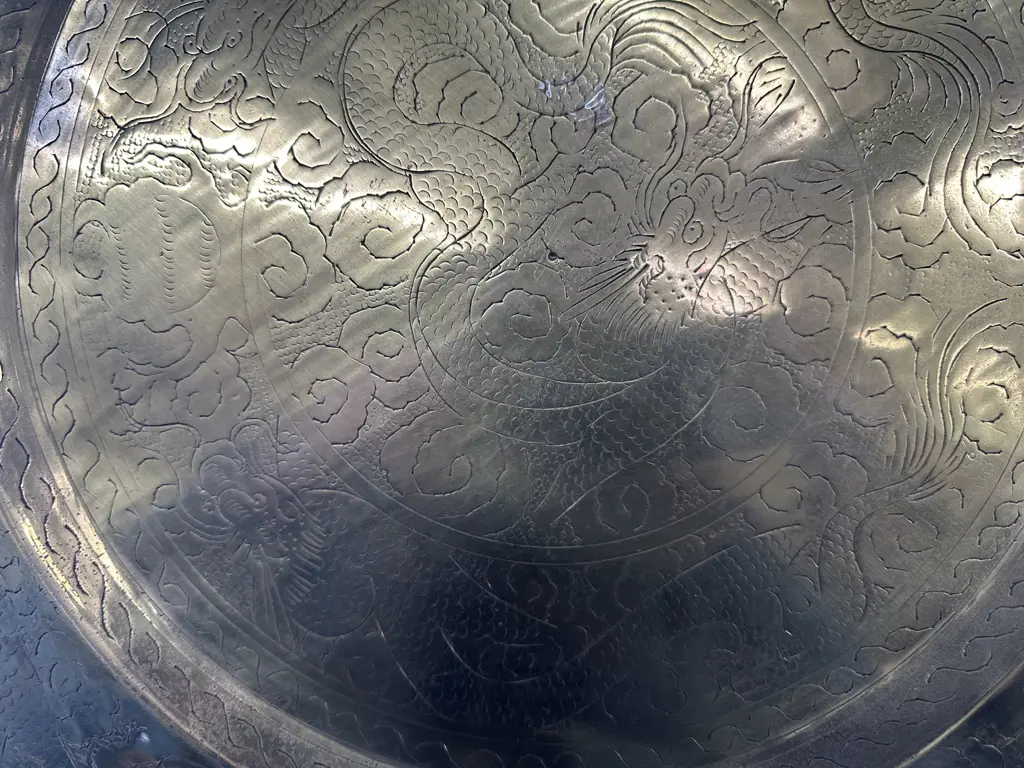 Large Brass Serving Platter / Wall Art, Dragon Detail, Dia46cm Image 1++